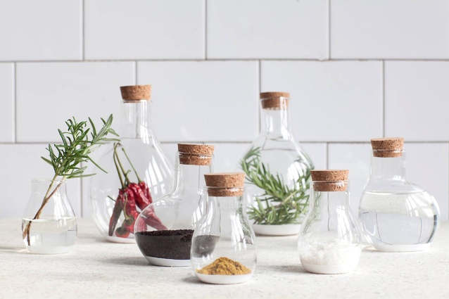 Topsy jar |
<a
href="http://www.nest-direct.com/ProductDetail?CategoryId=1&ProductId=2730" target="_blank"><u> $18 from nest-direct.com </u></a>